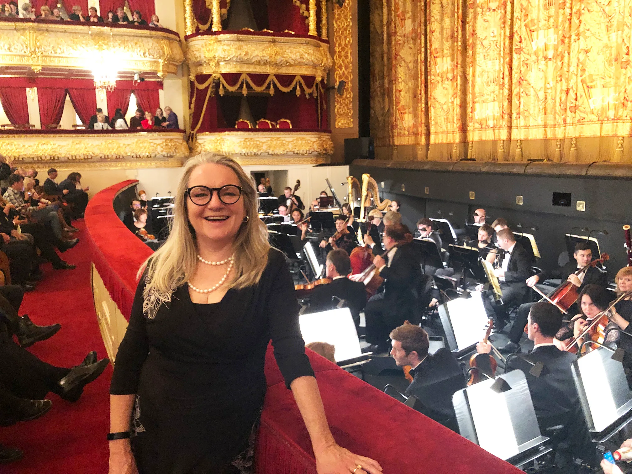 Alison Wotherspoon made a career change from a filmmaker to fencer. 