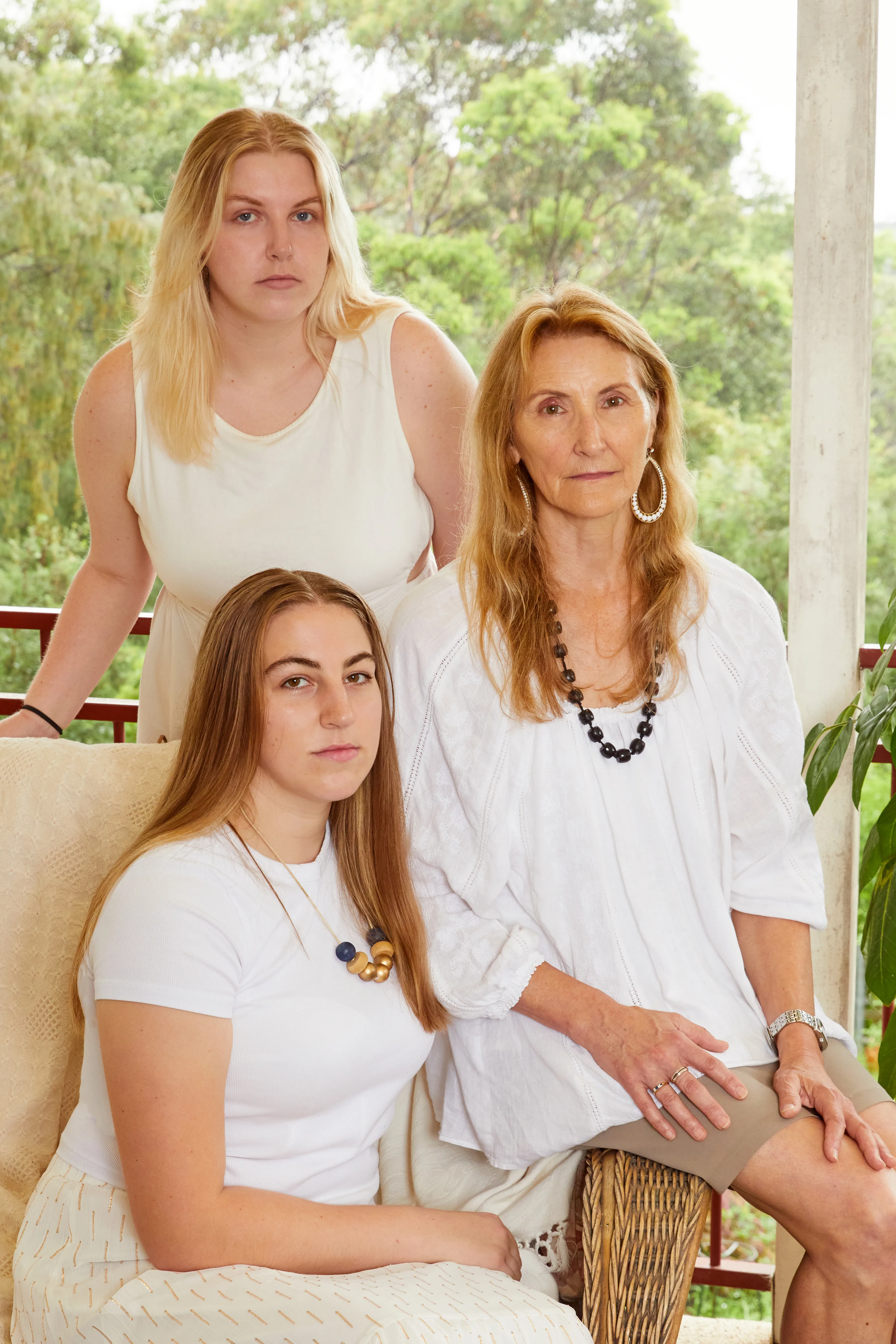 Jodie Forster and her nieces Ellie and Laura.