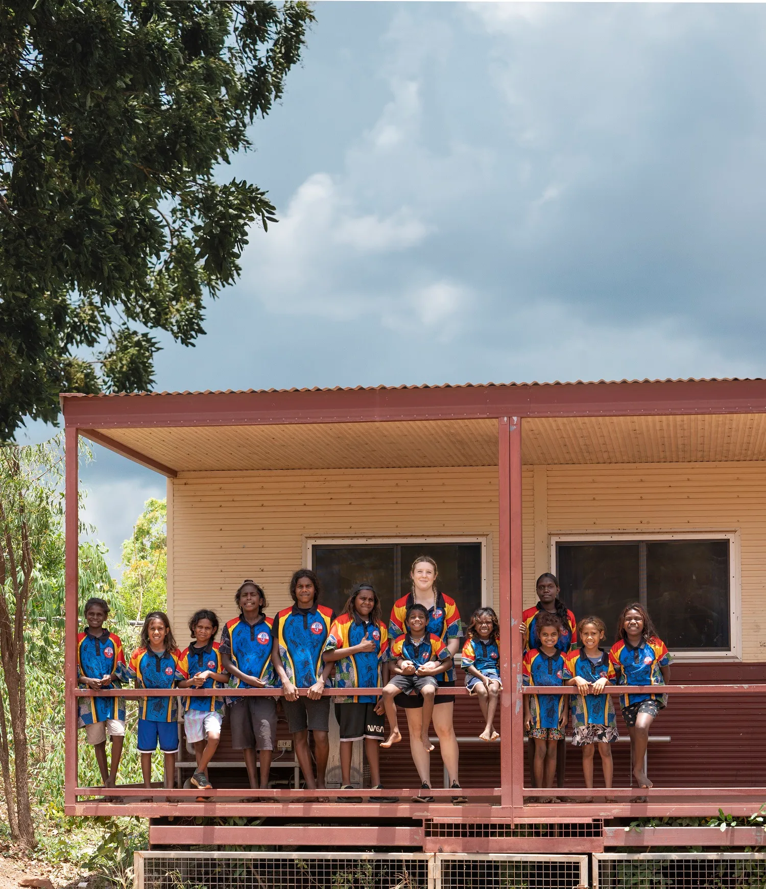 Heather Carter, Assistant Principal at Ngukurr School in the Northern Territory with some of her students. 
