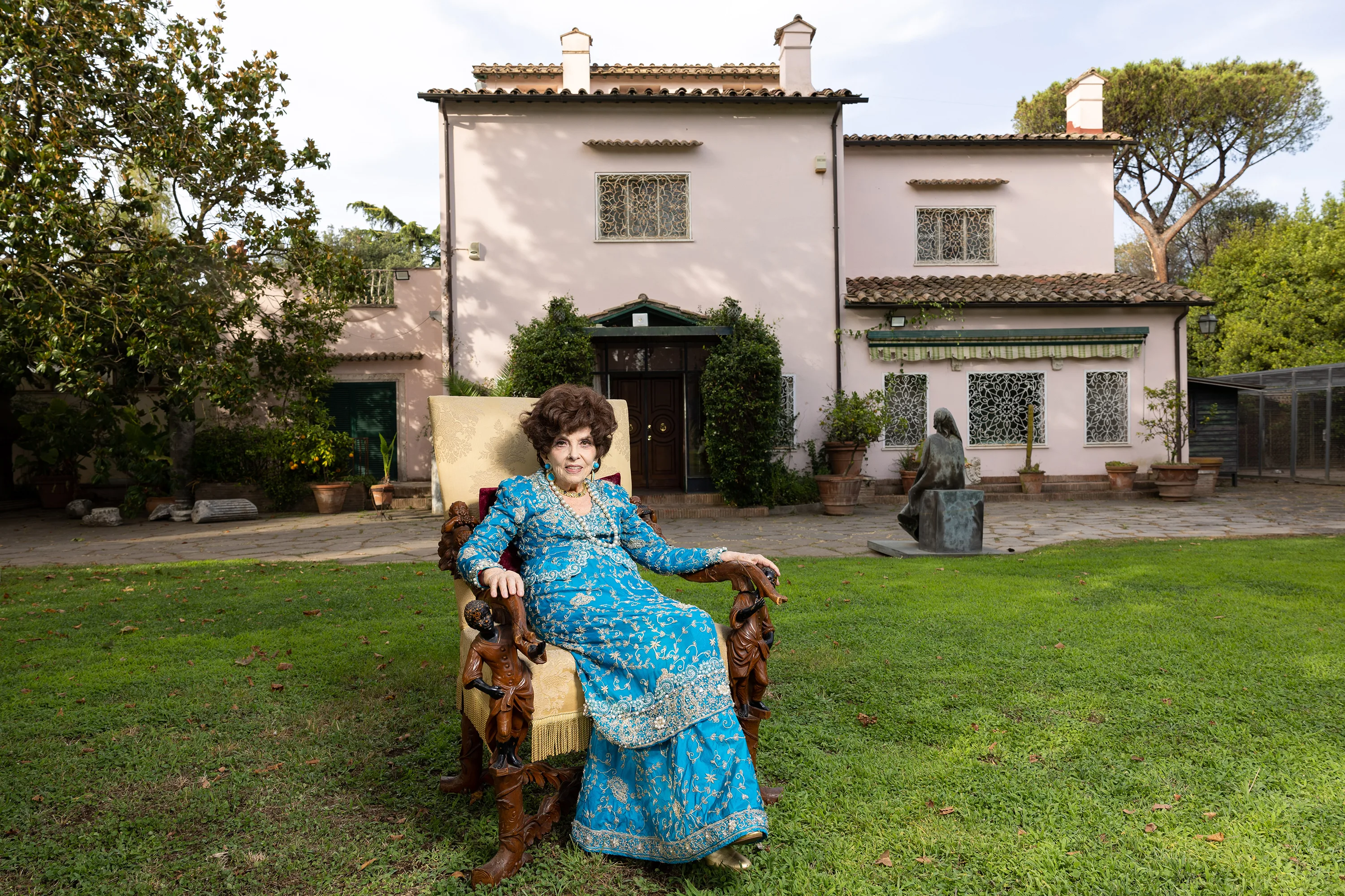 Exploited billionaire Gina Lollobrigida. 