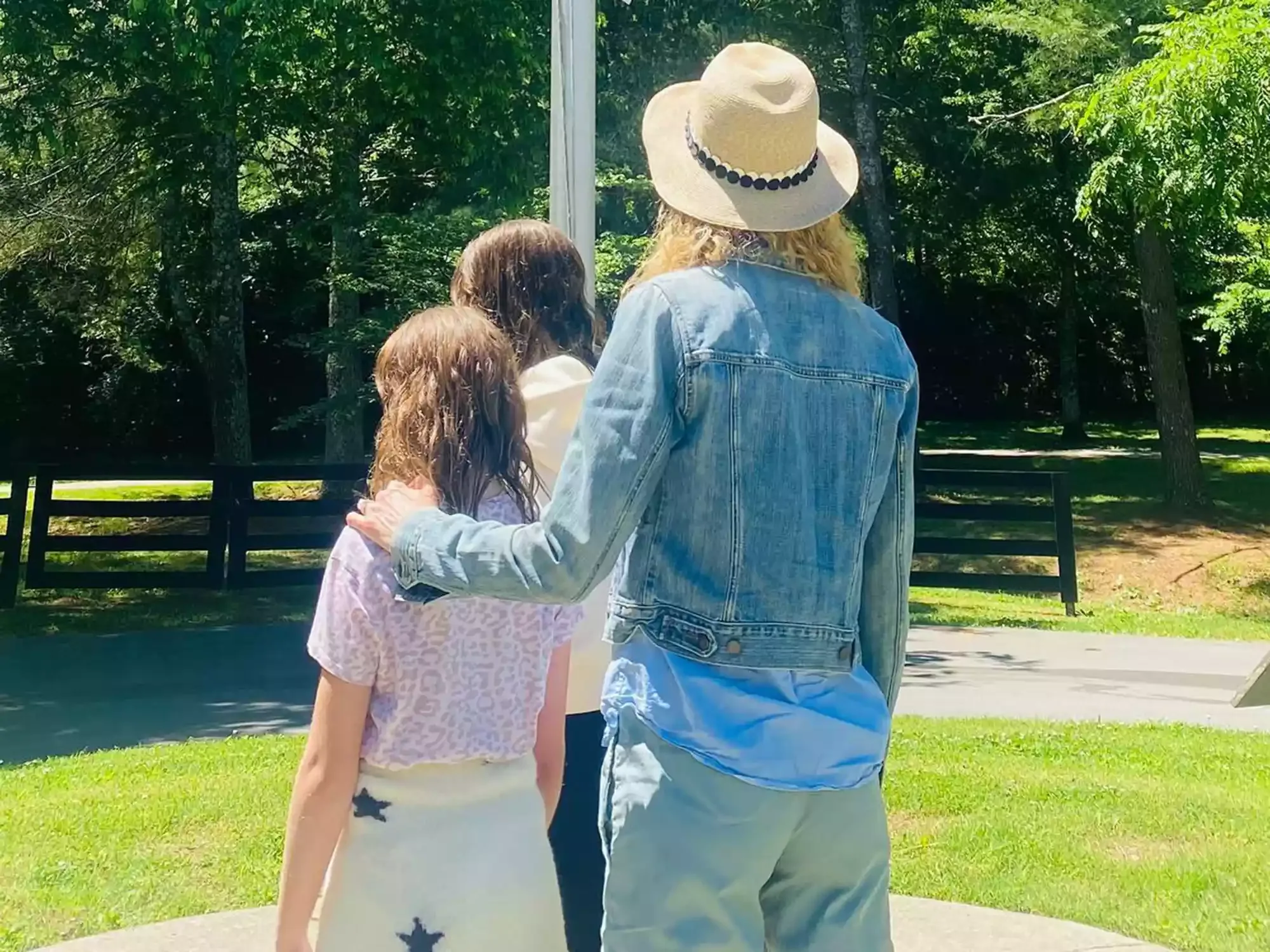 nicole kidman with her children sunday rose and faith
