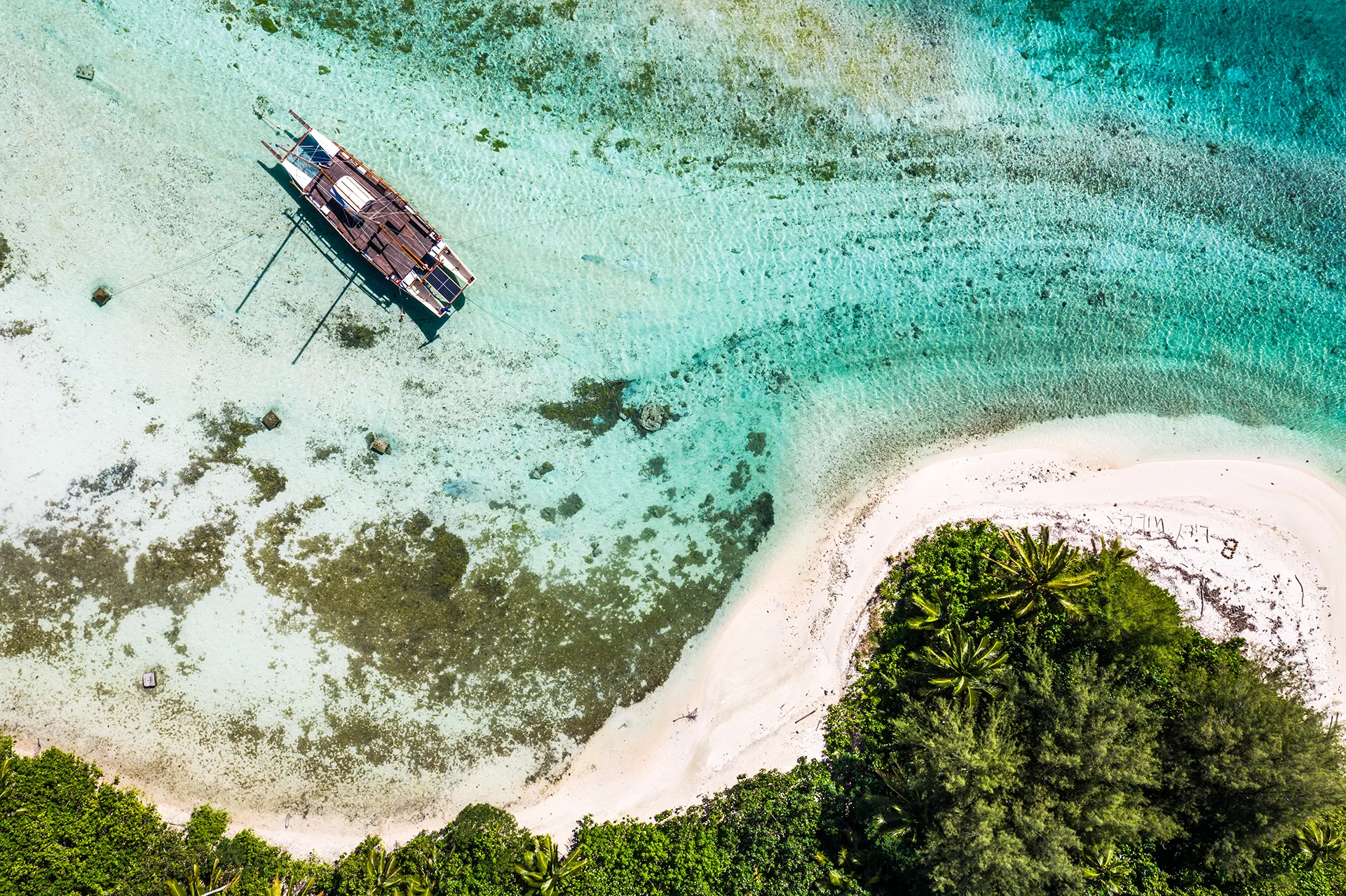 a boat on a lagoon