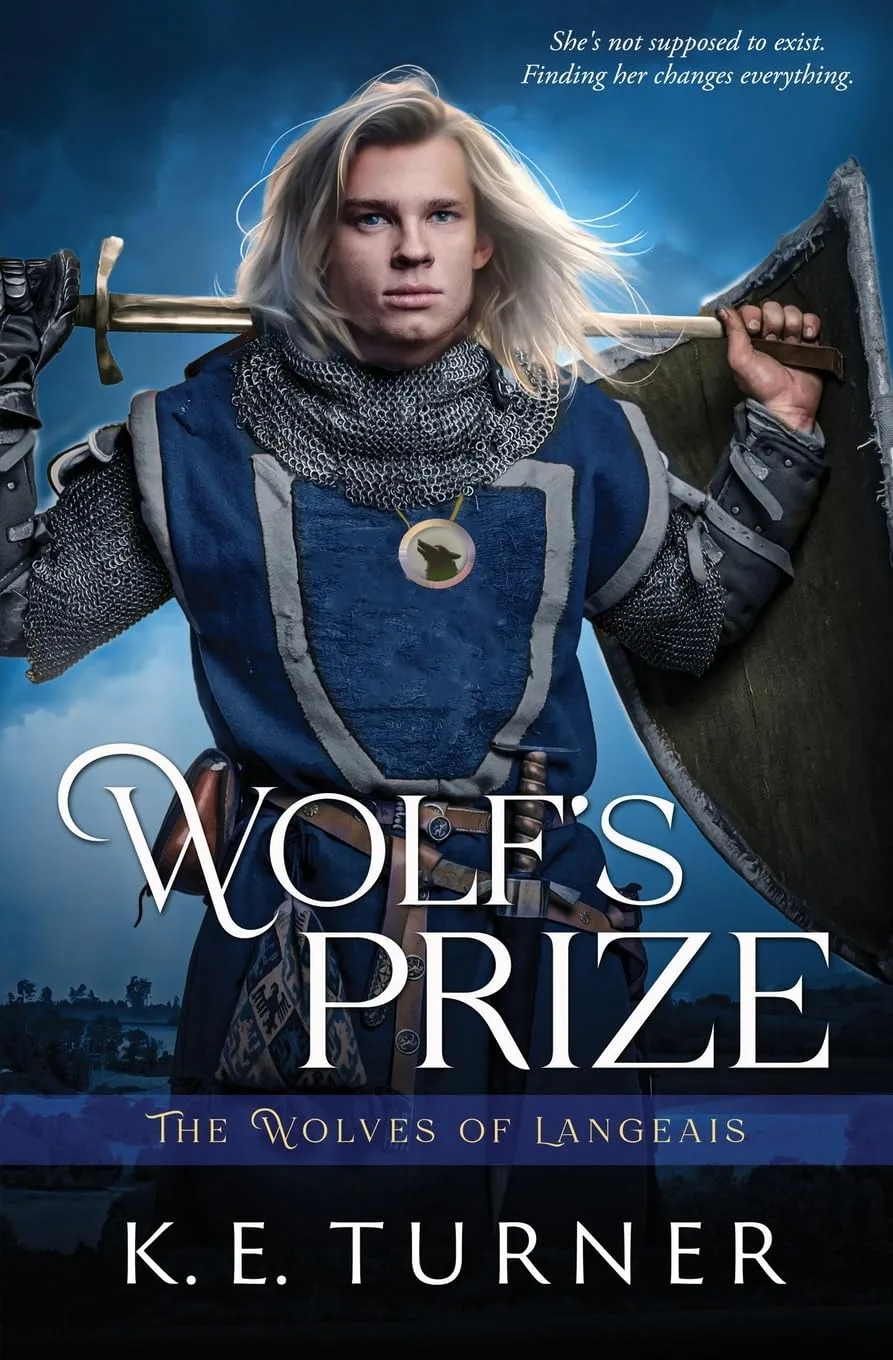 Book cover Wolf's Prize. A man with long blond hair in chain mail and a blue tunic holds a sword and shield.