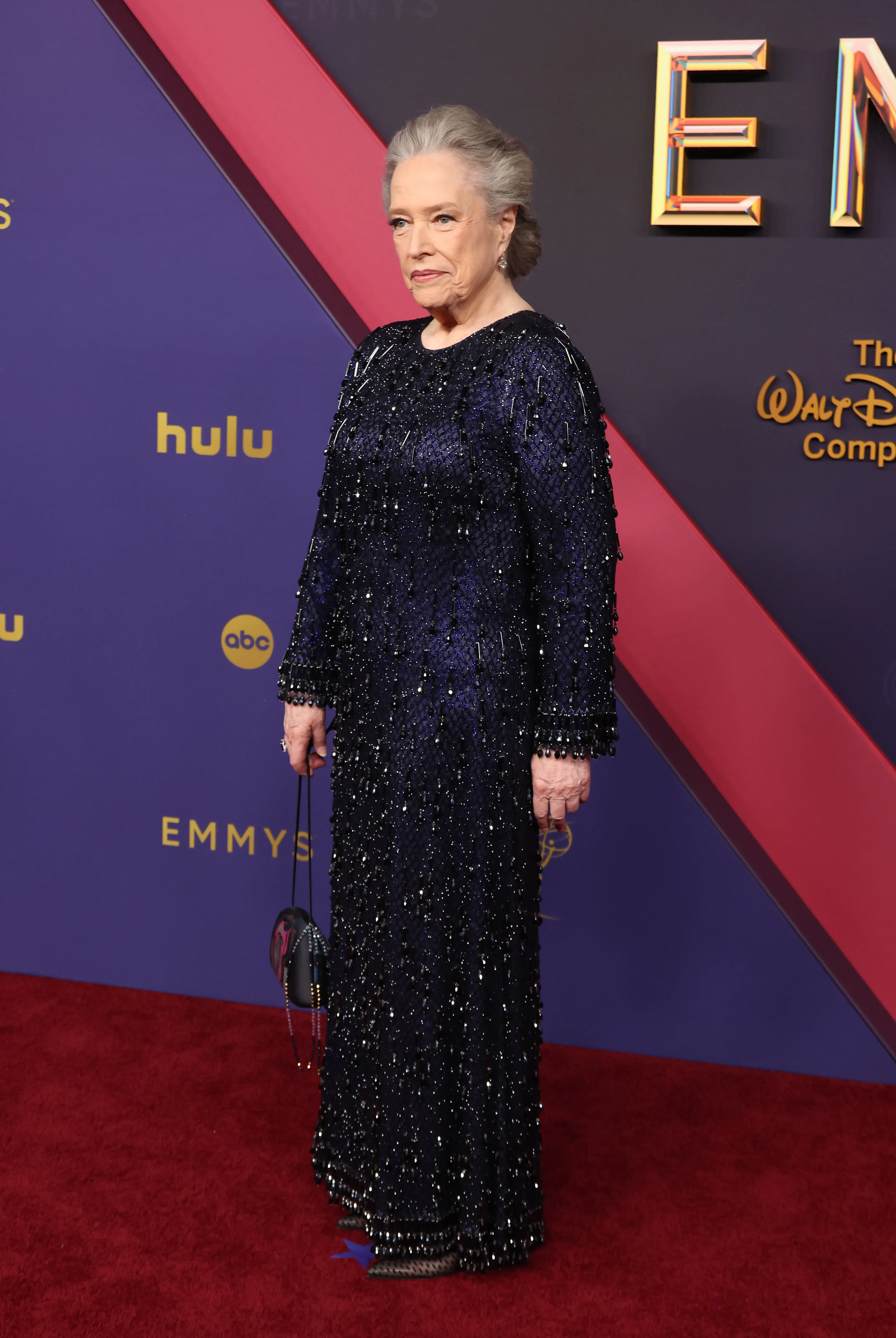 emmys red carpet kathy bates