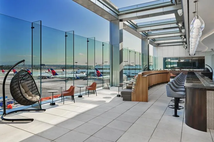 Delta Air Lines Lounge