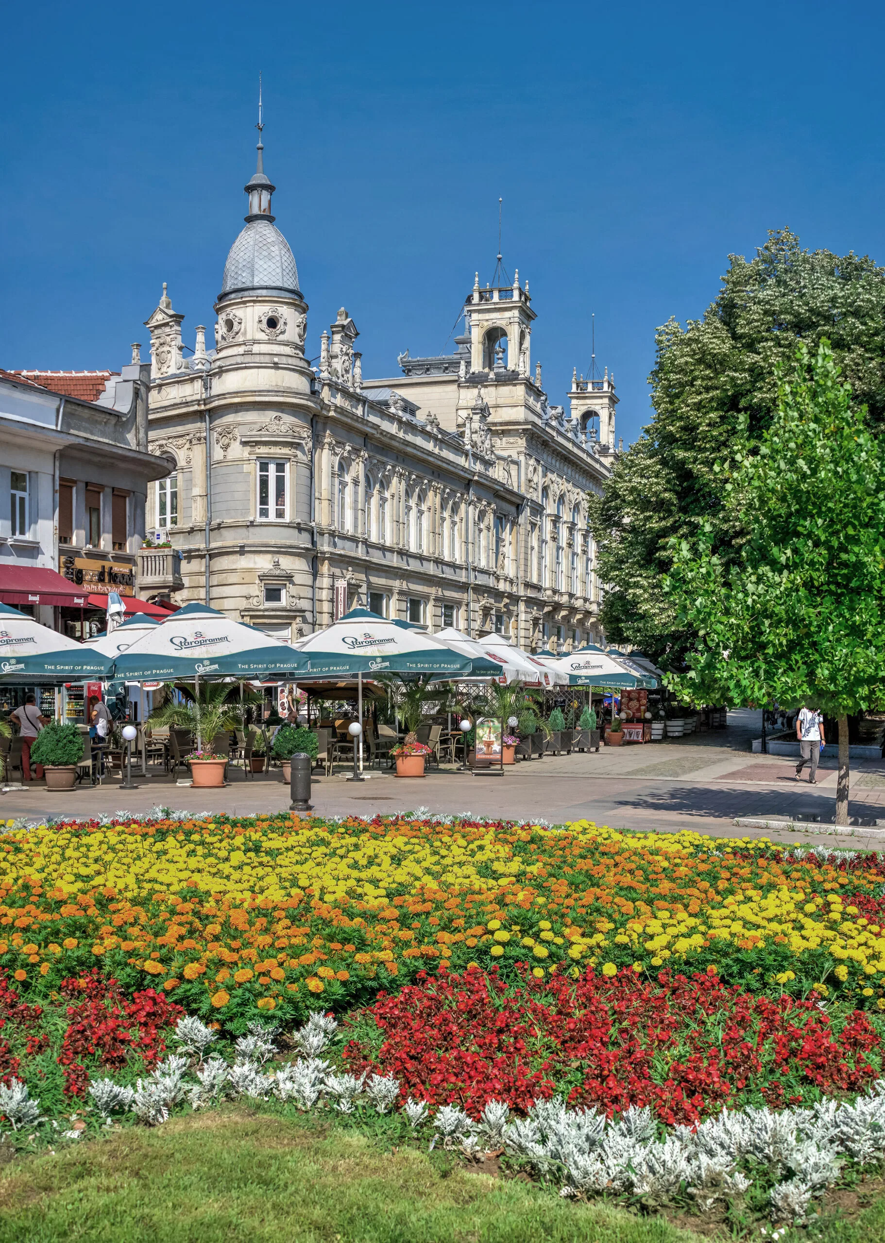 Street cafes in Ruse, Bulgaria. 