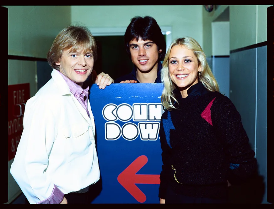 John Farnham, Peter Mochrie and Gaynor Wheatley backstage. Photo courtesy of Countdown/ABC TV