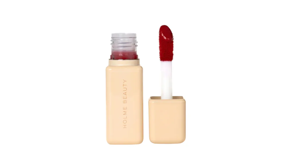 Stocking-Stuffer-Ideas-Holme-Beauty-Lip-Lock