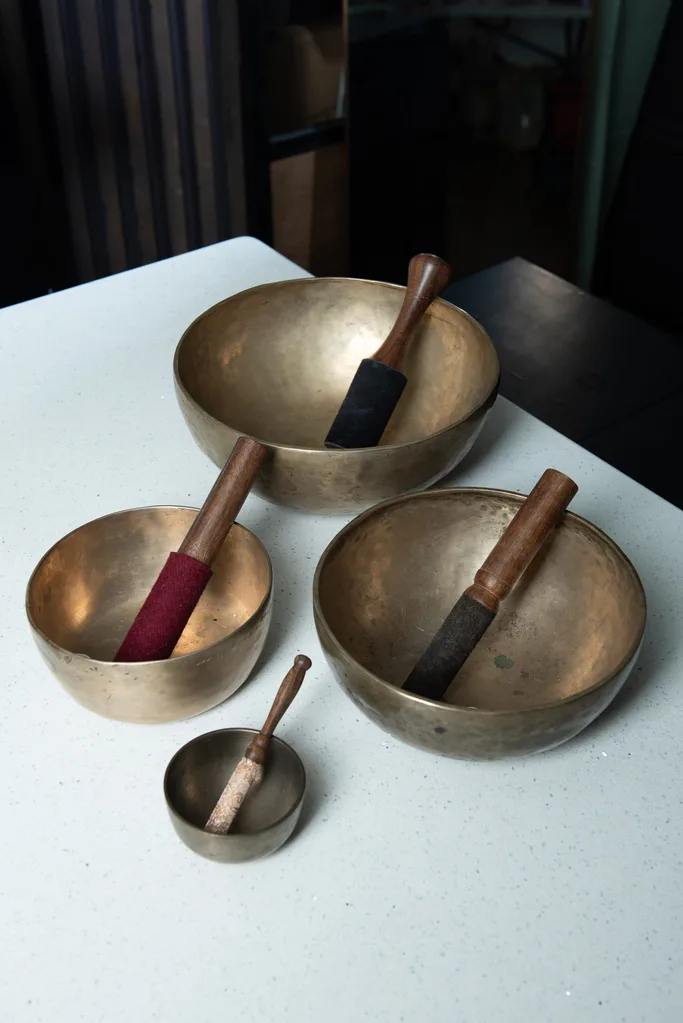 sound bath sound bowls