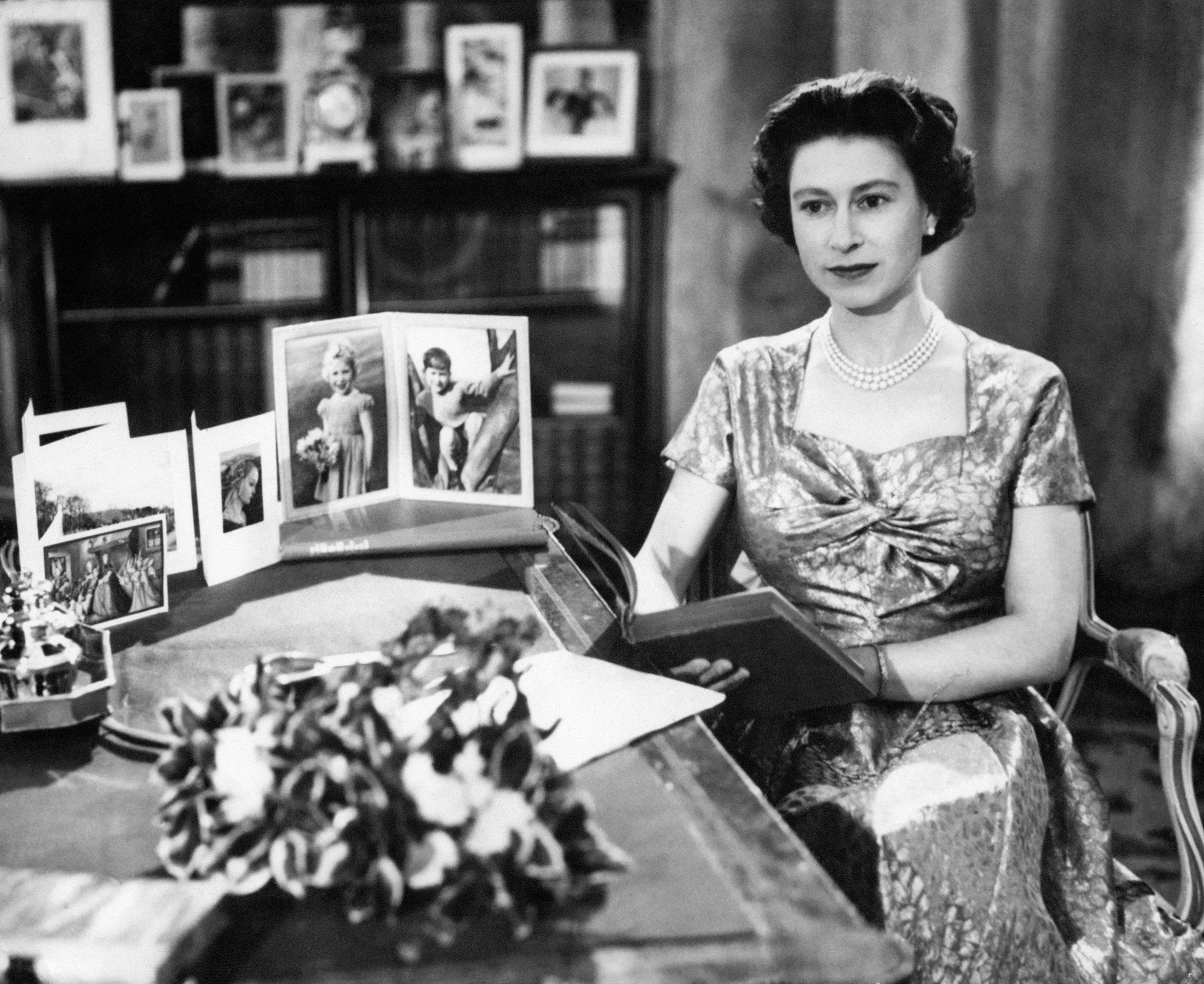 royal christmas traditions - The young Queen&rsquo;s first televised Christmas message in 1957