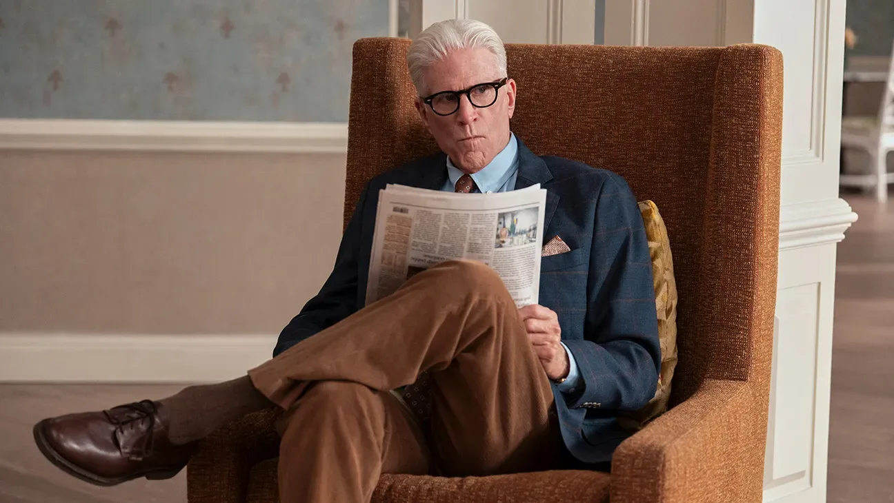a man on the inside has been renewed for season 2