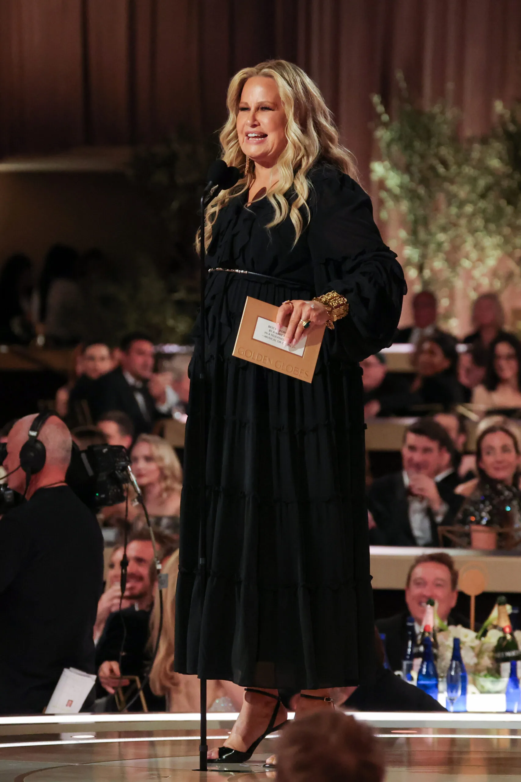 golden globes moments jennifer cooligde