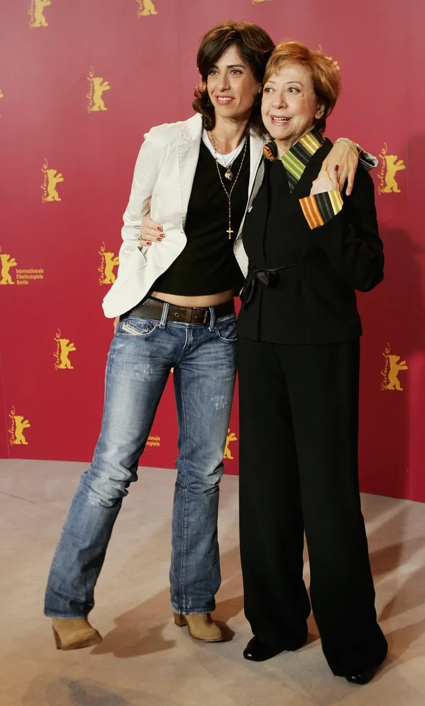 the actress with her mother