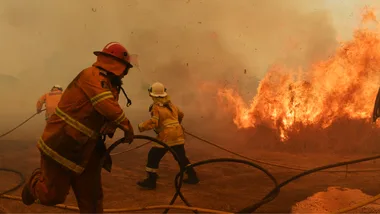 How do you prepare for a bushfire?