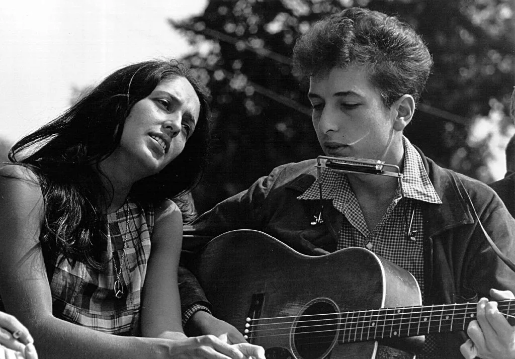 Bob Dylan and his partner Joan Baez