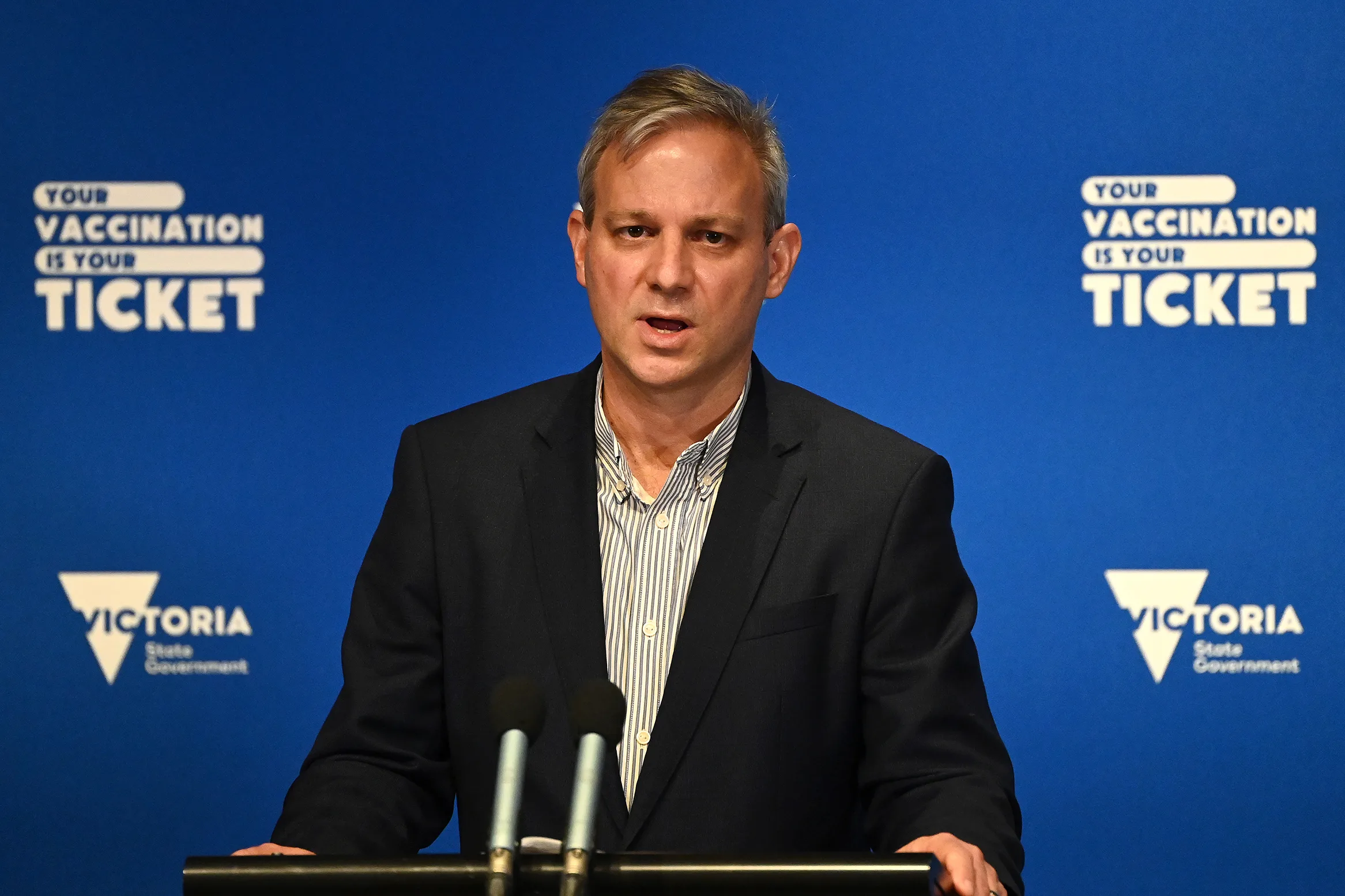 Professor Brett Sutton addresses a press conference during Covid.