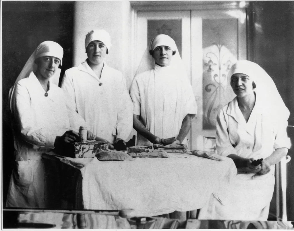 St Vincent's nurses circa 1920