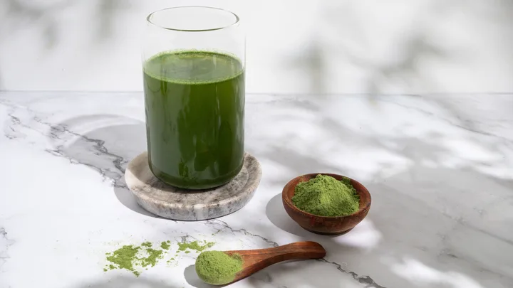 Green powder juice