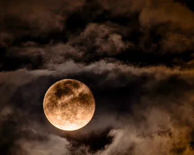 How the Buck Full Moon could change your life this month
