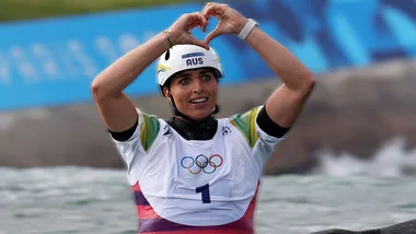 Olympian Jessica Fox steps away from the World Cup following surgery to remove tumour
