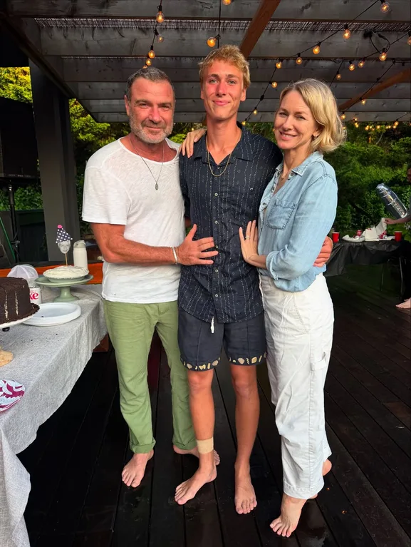 Naomi Watts Children Meet Sasha And Kai AWW naomi-watts-children-meet-sasha-and-kai-aww