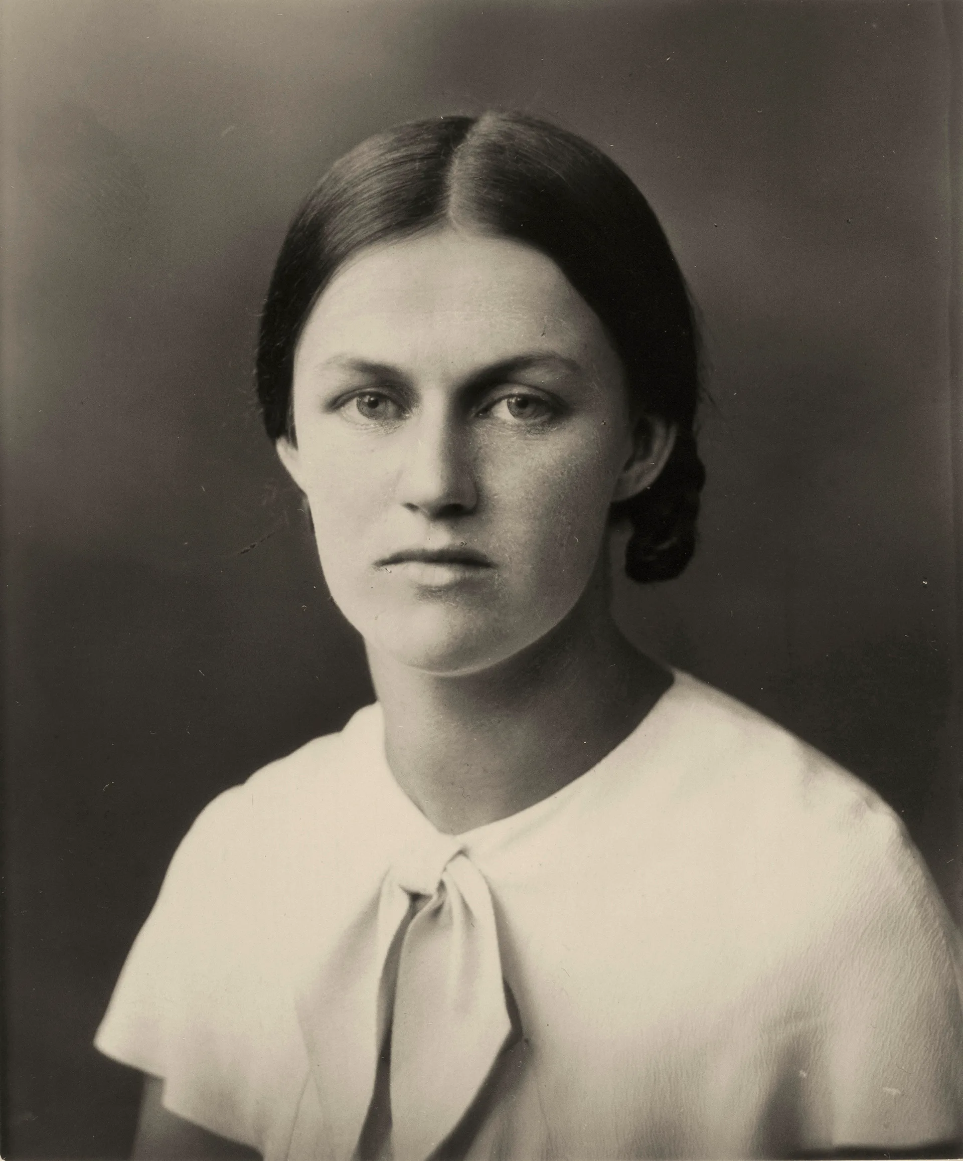 Nora Heyson. Courtesy of The Nora Heysen Foundation.