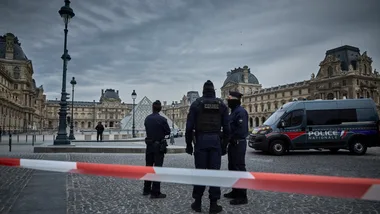 This isn’t the first time someone has stolen priceless artefacts from the Louvre Museum