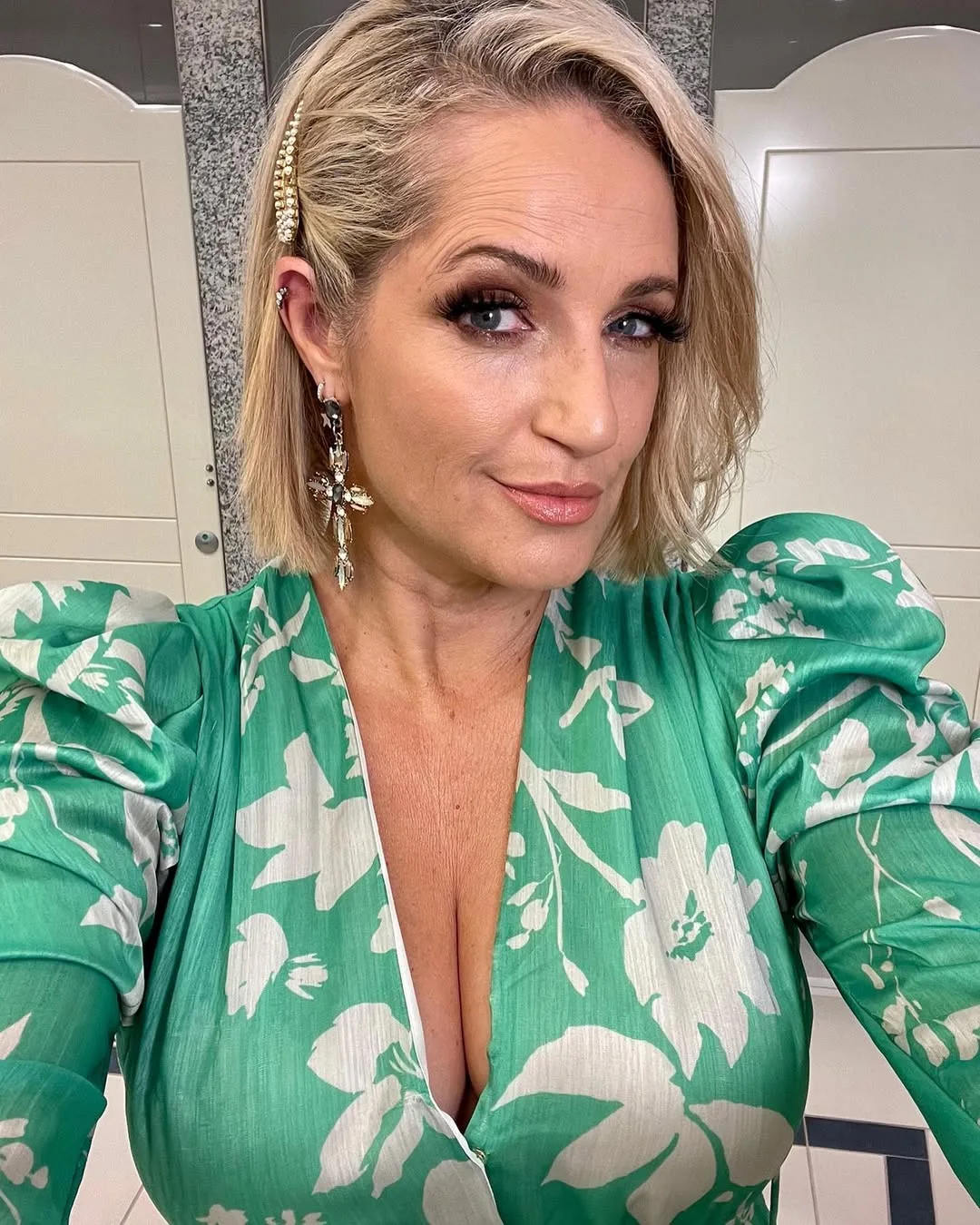 bianca dye radio host the golden bachelor work 