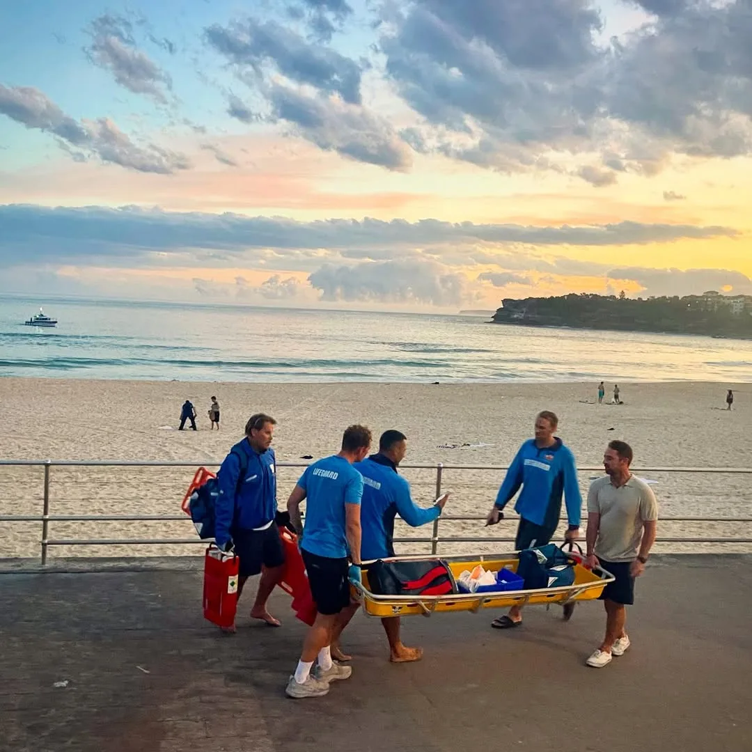 bondi beach lifeguards shooting heroes