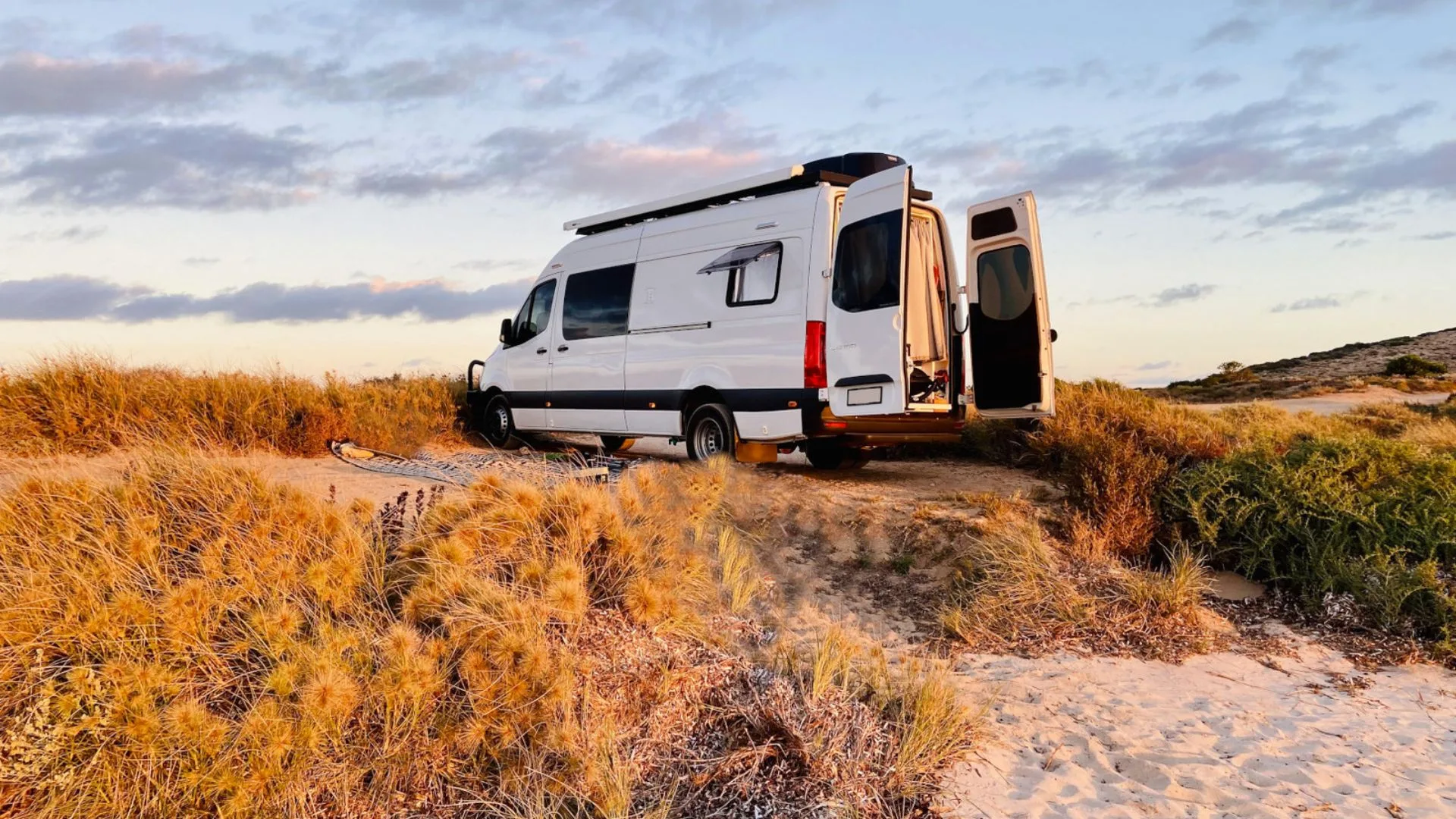 Campervan hire Tasmania at Taluna