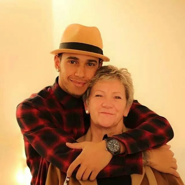 The sweetest moments with F1 star Lewis Hamilton and his mum - The  Australian Women's Weekly