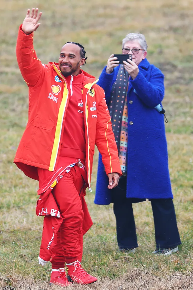 The sweetest moments with F1 star Lewis Hamilton and his mum - The Australian Women's Weekly