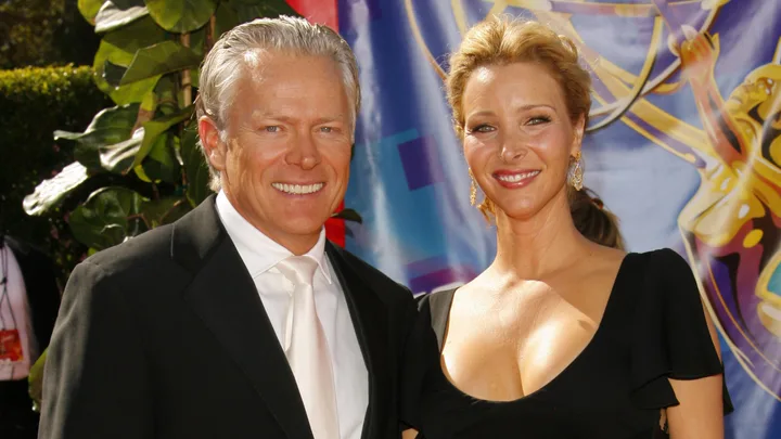 Inside Lisa Kudrow’s 30-year marriage