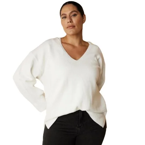 Atmos&Here Curvy Teo V Neck Knit Jumper - cream - plus size capsule wardrobe