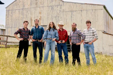 A secret love letter and a very awkward chemistry test: Farmer Wants A Wife gets complicated