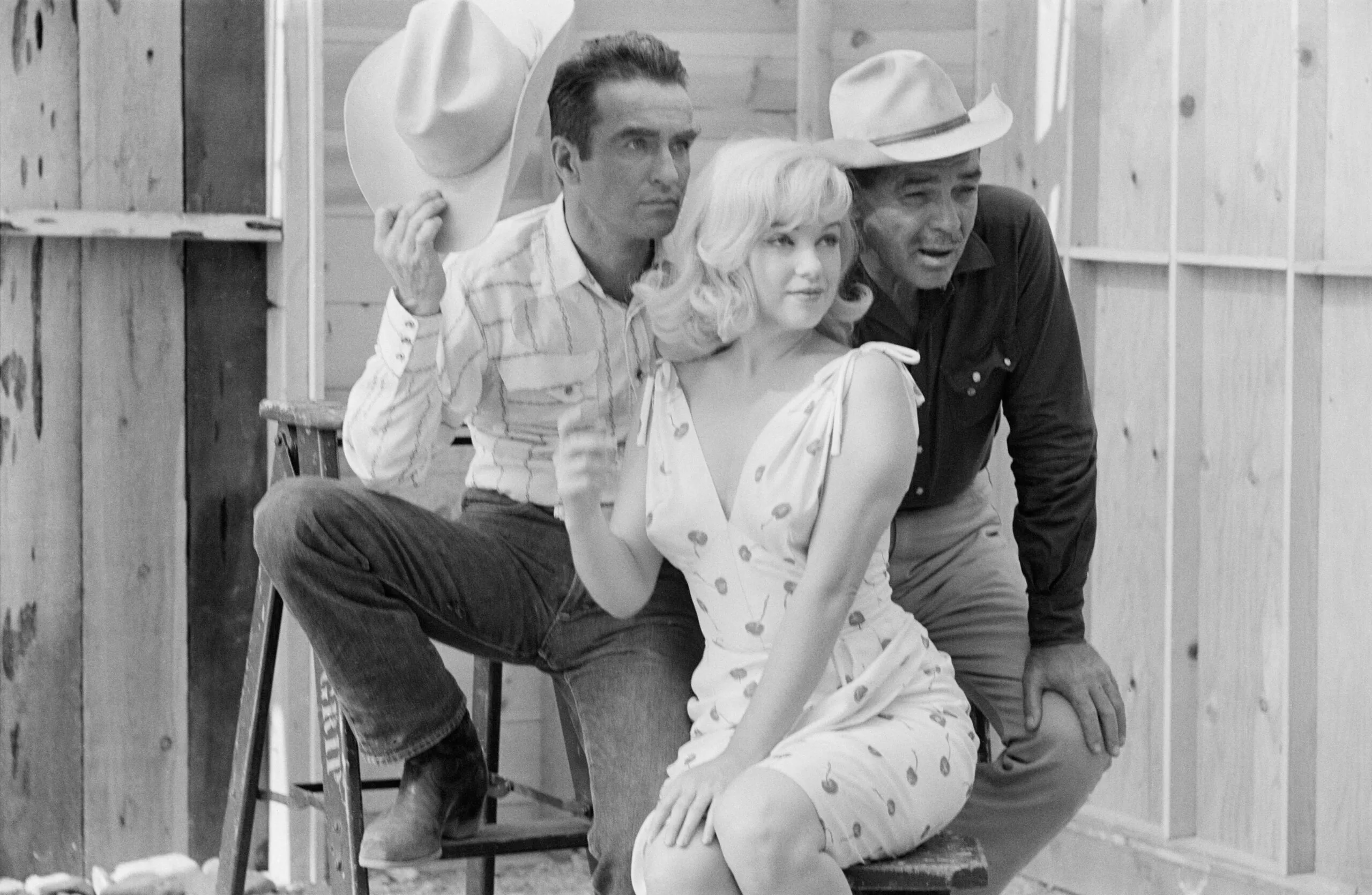 From left to right, American actors Montgomery Clift (1920 - 1966), Marilyn Monroe (1926 - 1962) and Clark Gable (1901 - 1960) pose for a publicity shoot for the film 'The Misfits', USA, 1960. (Photo by Ernst Haas/Getty Images)