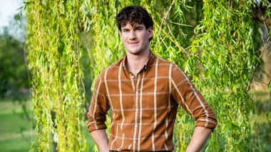 “I’ve always wanted a relationship”: Meet FWAWs charming and shy farmer, Zac