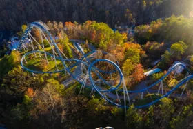 Hello Dollywood: The Weekly visits Dolly Parton’s theme park
