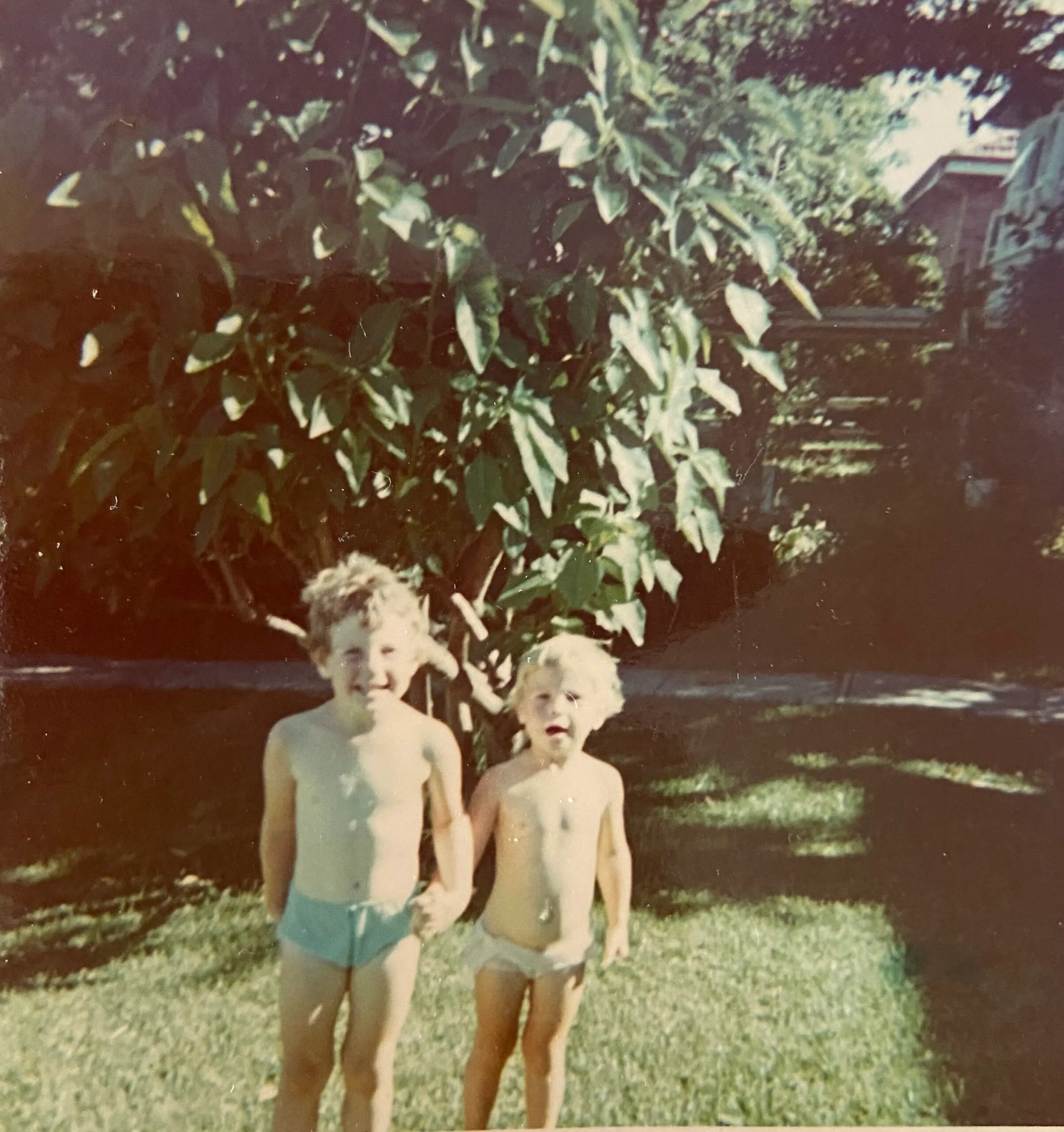 Young Liane and Jaclyn Moriarty at home. Photo supplied and used with permission
