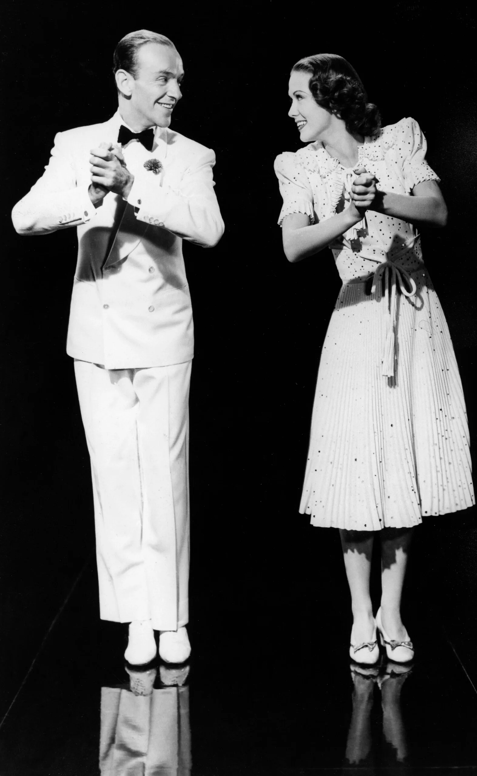 (Eingeschränkte Rechte für bestimmte redaktionelle Kunden in Deutschland. Limited rights for specific editorial clients in Germany.) Astaire, Fred , (*1899 - 1987+) , Actor, USA, with Jane Powell in the movie 'Royal Wedding' (Photo by ullstein bild via Getty Images)
