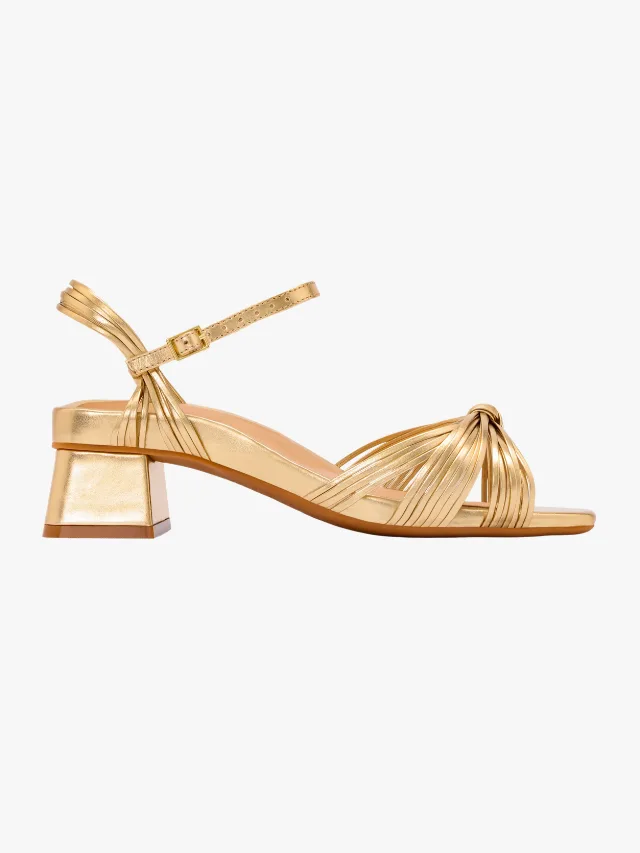 BARED
Turnstone Leather Chunky Sandals best comfortable sandals