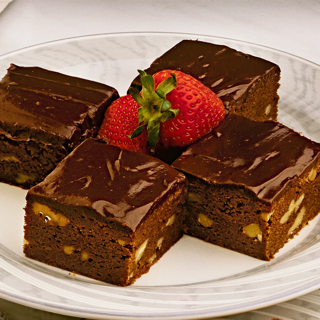 Chocolate brownies with sour cream frosting