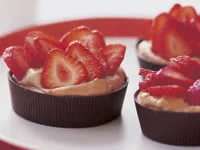 Toblerone cream in chocolate cases