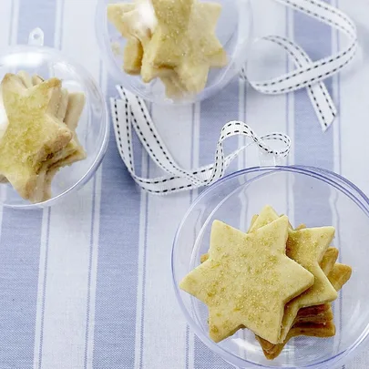 Lemon shortbread biscuits