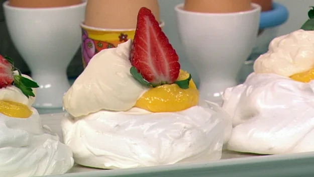 Lemon meringues
