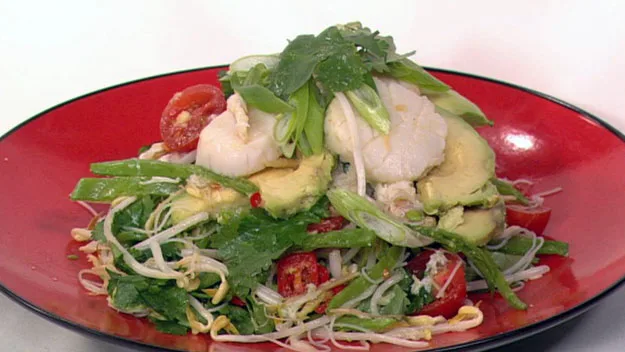 Warm noodle salad of avocado, scallop and crab