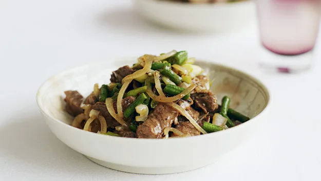 Peppercorn beef stir-fry-image