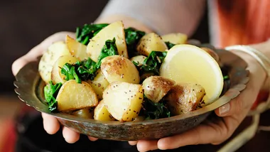 Potatoes with spinach