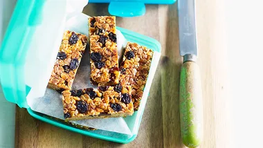 Home-made muesli bars