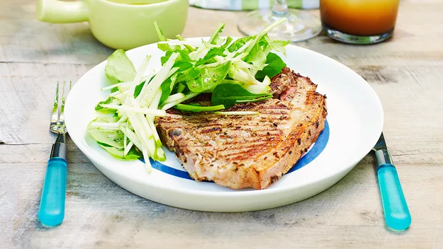 Pork chops with fennel salt and apple salad